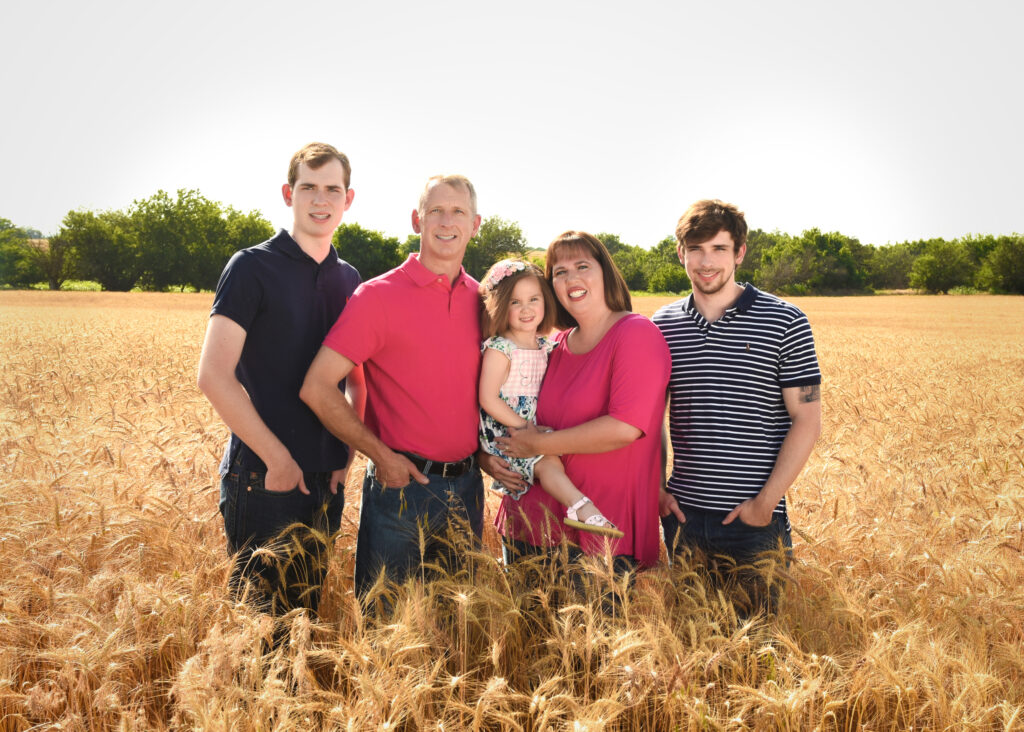 family-session-family-of-5-wheat-field