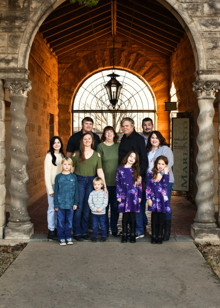 family-session-extended-family-session-marland-mansion